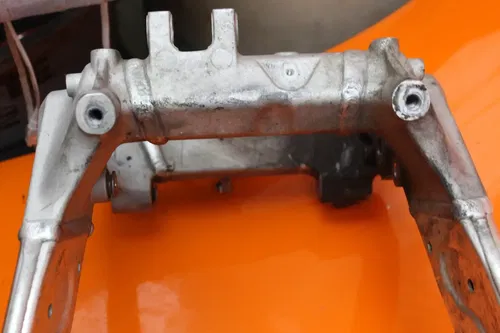 12-15 APRILIA TUONO V4R RSV4 STRAIGHT FRAME CHASSIS C 386-334-6729 4 DETAILS