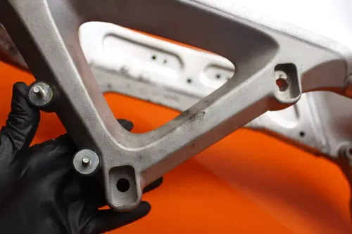 12-15 APRILIA TUONO V4R RSV4 STRAIGHT FRAME CHASSIS C 386-334-6729 4 DETAILS