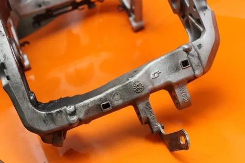 12-15 APRILIA TUONO V4R RSV4 STRAIGHT FRAME CHASSIS C 386-334-6729 4 DETAILS