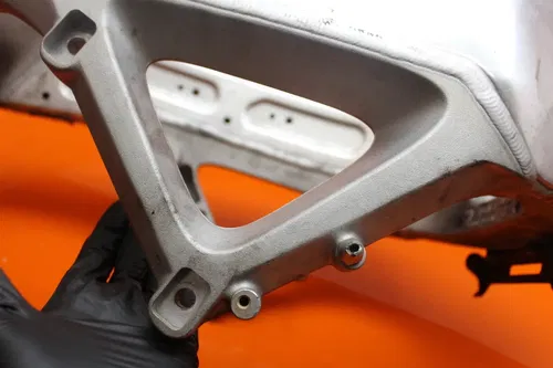 12-15 APRILIA TUONO V4R RSV4 STRAIGHT FRAME CHASSIS C 386-334-6729 4 DETAILS