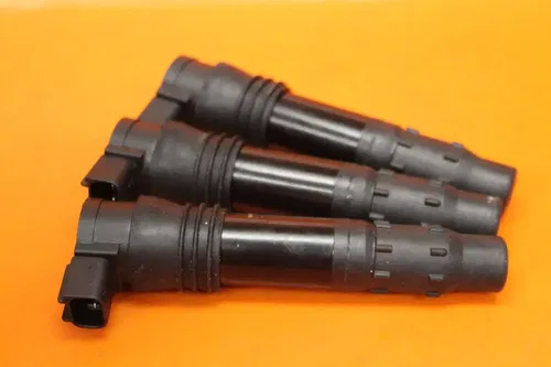 2001 2002 SUZUKI GSXR 1000 OEM IGNITION COILS SPARK PLUG CAPS 33410-35F00