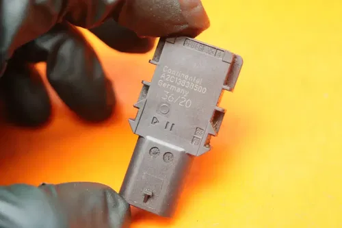 2021 DUCATI PANIGALE V4 OEM MAP MASS AIR FLOW PRESSURE SENSOR