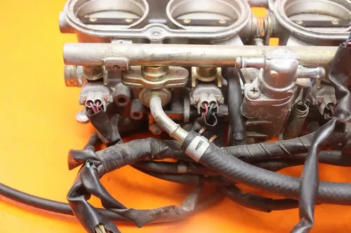 2004-2006 YAMAHA YZF R1 OEM MAIN FUEL INJECTORS / THROTTLE BODIES