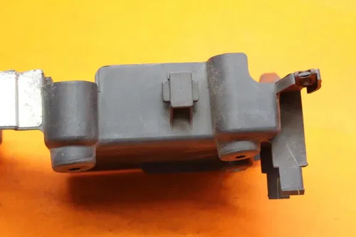 03-09 YAMAHA V STAR 1100 OEM BATTERY TRAY BOX HOLDER 5KS-2177G-00-00