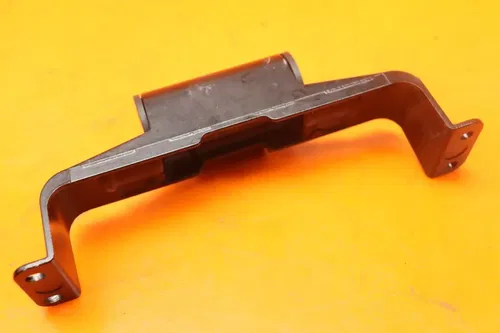04-06 YAMAHA YZF R1 OEM GAS TANK FUEL CELL PETROL RESERVOIR BRACKET MOUNT