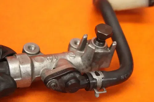 03-08 2007 SUZUKI GSXR 1000 OEM REAR BACK BRAKE MASTER CYLINDER W RESERVOIR