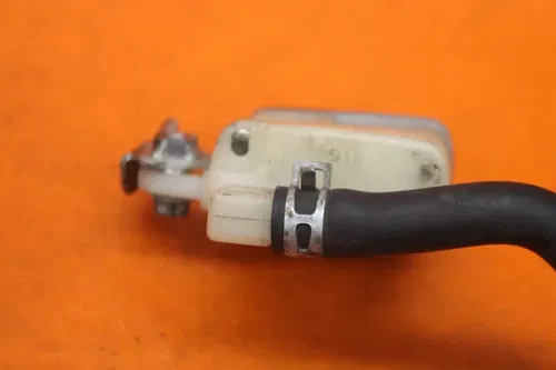 03-08 2007 SUZUKI GSXR 1000 OEM REAR BACK BRAKE MASTER CYLINDER W RESERVOIR