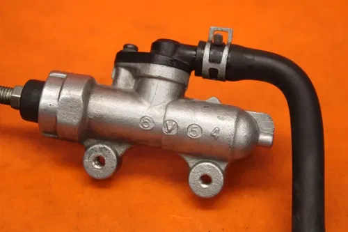 03-08 2007 SUZUKI GSXR 1000 OEM REAR BACK BRAKE MASTER CYLINDER W RESERVOIR