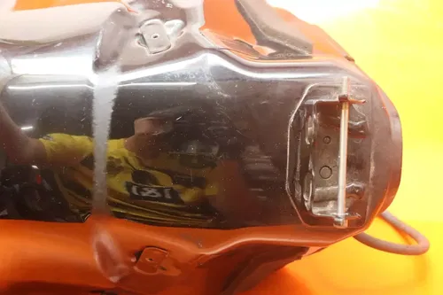 09-12 YAMAHA YZF R1 OEM GAS TANK FUEL CELL PETROL RESERVOIR