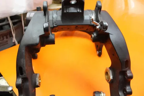 12-15 SUZUKI GSXR1000 STRAIGHT FRAME CHASSIS RACE/STUNT ONLY 386-334-6729 4 DET