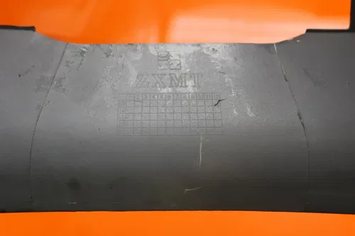 2002 2003 YAMAHA YZF R1 ZXMT REAR BACK TAIL FAIRING COWL SHROUD 5PW-21711-00-33