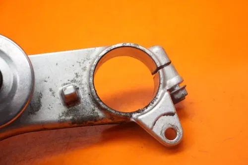 99-03 SUZUKI GSXR1300R BUSA OEM STRAIGHT FRONT FORKS CLAMP LOWER TRIPLE TREE