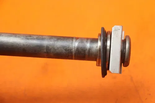 2007-2014 YAMAHA YZF R1 OEM REAR AXLE BACK WHEEL RIM PIVOT BOLT AXEL