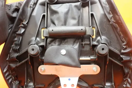 2022-2025 YAMAHA YZF R7 OEM FRONT DRIVERS SEAT PAD SADDLE PILLION