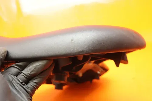 2022-2025 YAMAHA YZF R7 OEM FRONT DRIVERS SEAT PAD SADDLE PILLION