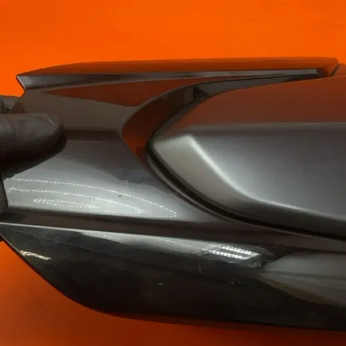 2009-2015 SUZUKI GSXR 1000 OEM REAR BACK SEAT SOLO COWL FAIRING COVER