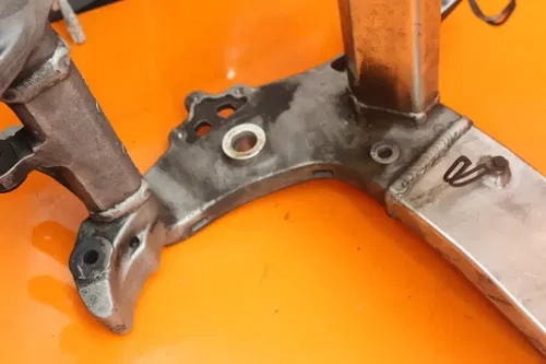 04-07 SUZUKI GSXR1300R BUSA OEM STRAIGHT FRAME CHASSIS C 386-334-6729 4 DETAILS
