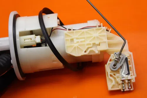 20-22 HONDA CBR600RR OEM FUEL PUMP GAS PETROL SENDER UNIT 16700-MFJ-D03