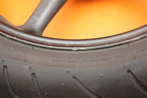 03-09 YAMAHA YZF R6 06-09 R6S OEM REAR WHEEL BACK RIM W TIRE