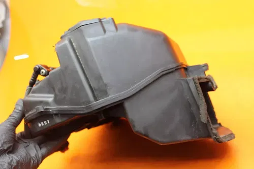 2005 2006 KAWASAKI NINJA ZX6R 636 OEM AIRBOX AIR INTAKE FILTER BOX 11010-0061