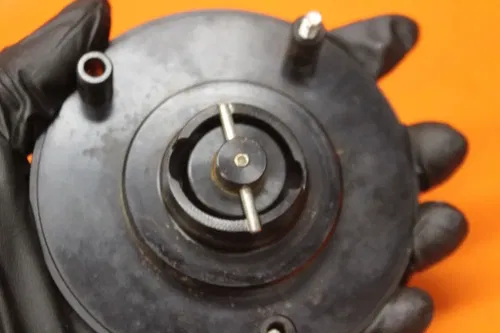 03-16 SUZUKI GSXR 1000 AFTERMARKET KEYLESS FUEL TANK GAS CAP