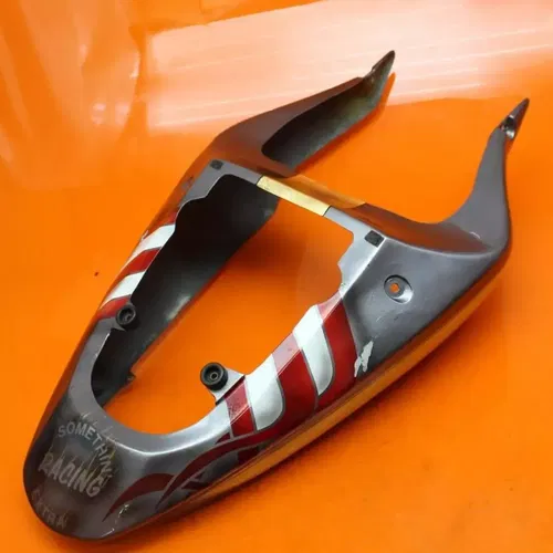 2001 2002 SUZUKI GSXR 1000 FIBERGLASS REAR BACK TAIL FAIRING COWL SHROUD