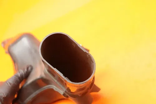 2008-2011 SUZUKI HAYABUSA OEM RIGHT RAM AIR INTAKE DUCT TUBE