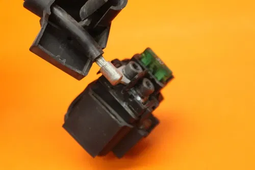 04-07 KAWASAKI NINJA ZX10R OEM ENGINE STARTER RELAY STARTING MOTOR SWITCH