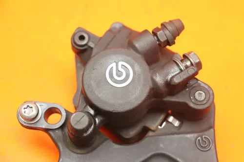 2013-2017 TRIUMPH DAYTONA 675 BREMBO REAR BACK BRAKE CALIPER W MOUNT BRACKET