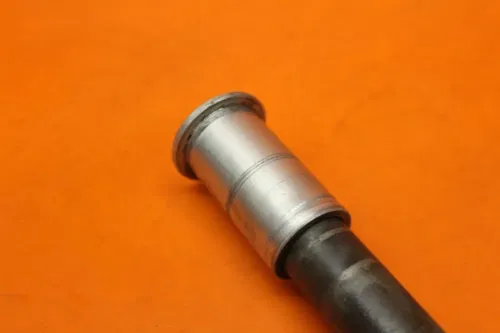 01-05 SUZUKI GSXR 600 750 OEM FRONT WHEEL RIM AXLE PIVOT BOLT