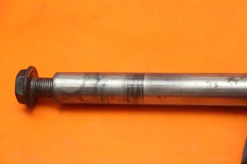 06-09 YAMAHA YZF R6S 03-04 R6 OEM STRAIGHT FRONT WHEEL RIM AXLE PIVOT BOLT