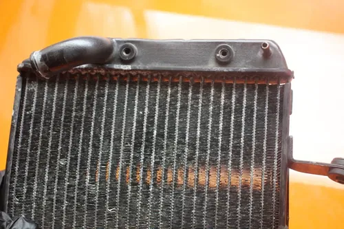 04 05 06 YAMAHA YZF R1 OEM STRAIGHT ENGINE RADIATOR MOTOR COOLER COOLING
