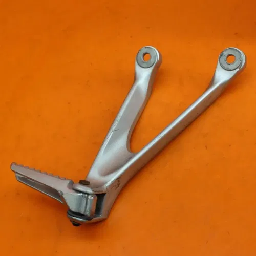 2010-2016 HONDA CBR1000RR OEM RIGHT REAR BACK PASSENGER FOOT PEG REST