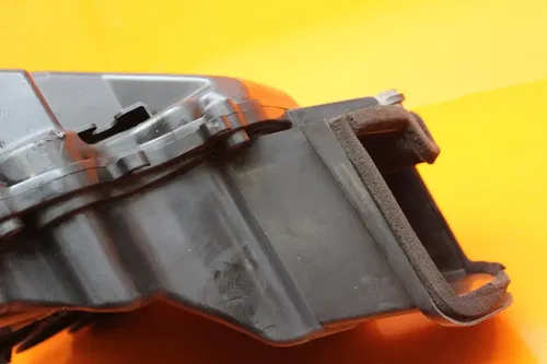 2007-2008 KAWASAKI NINJA ZX6R OEM AIRBOX AIR INTAKE FILTER BOX 11010-0134
