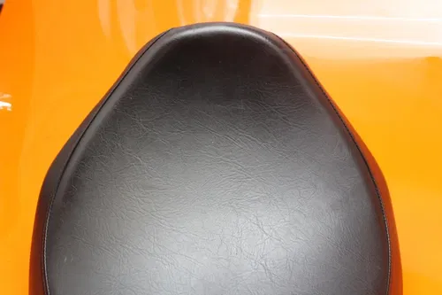 2018 14-21 SUZUKI M109R VZR1800 OEM FRONT DRIVERS SEAT 45100-48G02-48H *NICE*