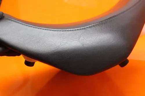 2018 14-21 SUZUKI M109R VZR1800 OEM FRONT DRIVERS SEAT 45100-48G02-48H *NICE*