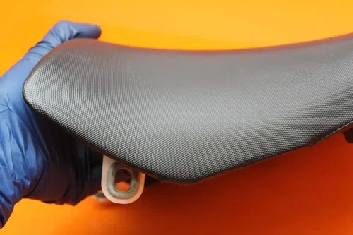 11-19 SUZUKI GSXR 600 750 OEM FRONT DRIVERS SEAT PAD SADDLE PILLION
