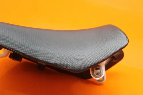 11-19 SUZUKI GSXR 600 750 OEM FRONT DRIVERS SEAT PAD SADDLE PILLION
