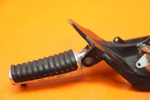 2014-2023 SUZUKI BOULEVARD M109R OEM RIGHT REARSET REAR SET DRIVER FOOT PEG REST