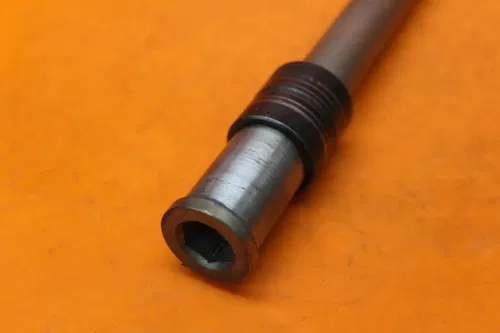 2011-2013 KAWASAKI NINJA ZX1000 OEM FRONT WHEEL RIM AXLE PIVOT BOLT 41068-0606