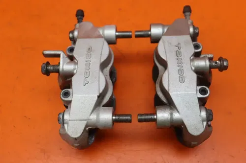 06-09 SUZUKI BOULEVARD M109R OEM RIGHT LEFT FRONT BRAKE CALIPER SET CALIPERS
