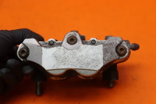 06-09 SUZUKI BOULEVARD M109R OEM RIGHT LEFT FRONT BRAKE CALIPER SET CALIPERS
