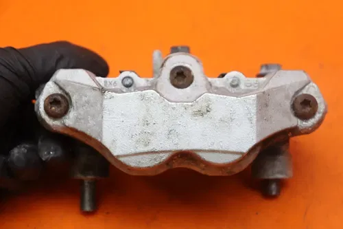 06-09 SUZUKI BOULEVARD M109R OEM RIGHT LEFT FRONT BRAKE CALIPER SET CALIPERS