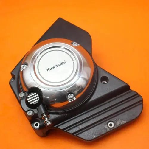 2011 KAWASAKI VULCAN 1700 VOYAGER ABS OEM FRONT ENGINE SPROCKET CHAIN COVER