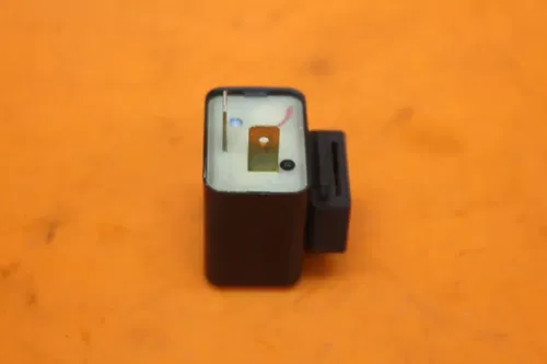 2017 KAWASAKI NINJA 300 OEM TURN SIGNAL BLINKER RELAY FLASHER SWITCH