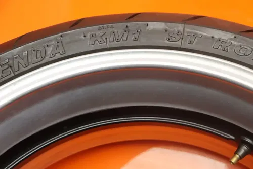 2003 YAMAHA YZF R1 OEM STRAIGHT REAR WHEEL BACK RIM W TIRE