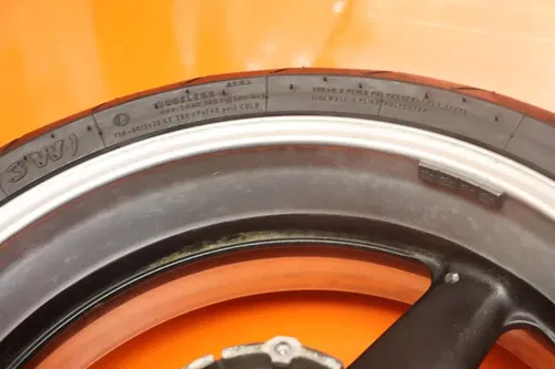 2003 YAMAHA YZF R1 OEM STRAIGHT REAR WHEEL BACK RIM W TIRE