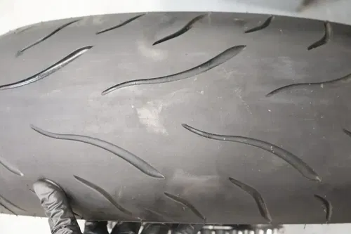 2003 YAMAHA YZF R1 OEM STRAIGHT REAR WHEEL BACK RIM W TIRE