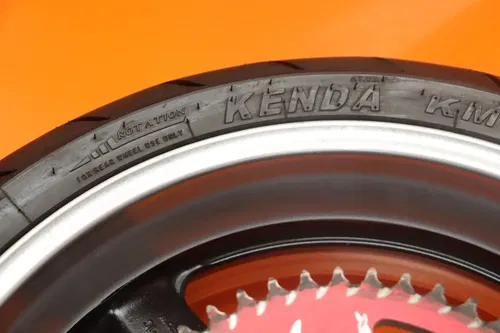 2003 YAMAHA YZF R1 OEM STRAIGHT REAR WHEEL BACK RIM W TIRE