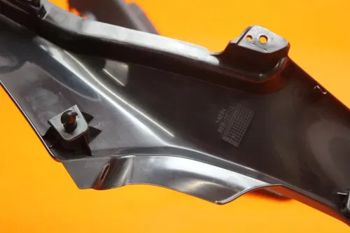 22-24 YAMAHA YZF R7 OEM RIGHT LEFT GAS FUEL TANK PANELS COVERS TRIM SET COWLS